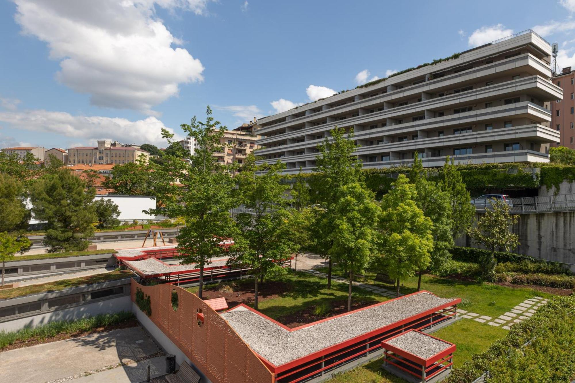 Jr Suite Premium - Terrace - Wi-Fi - Public Parking Триест Екстериор снимка